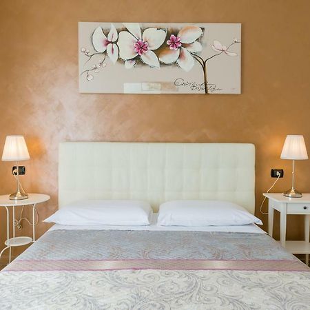 B&B Le City Montesilvano Bagian luar foto