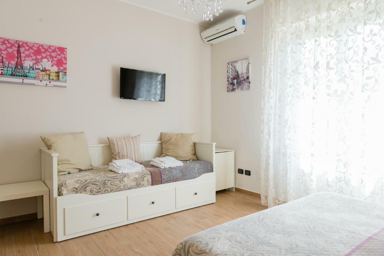 B&B Le City Montesilvano Bagian luar foto